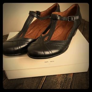 Rockport black mules size 9